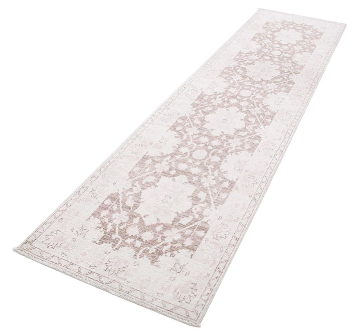 Serenity 2’ 7″ x 10’ 4″ - No. AV68632 - ALRUG Rug Store