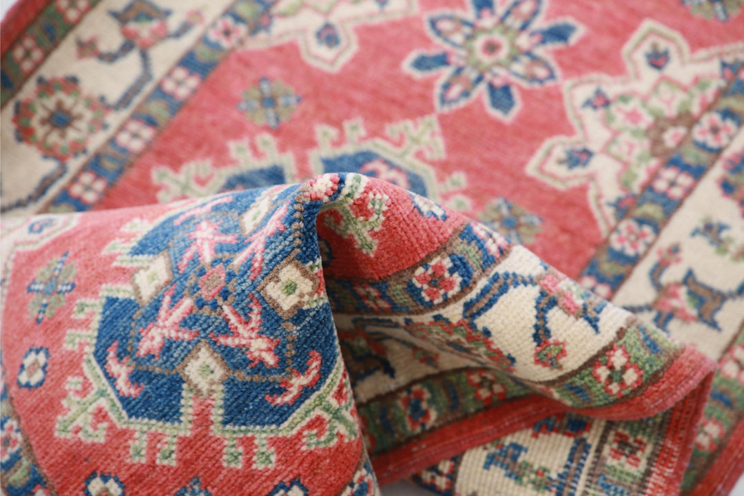 Kazak 2’ 2″ x 6’ 3″ - No. AV95853 - ALRUG Rug Store