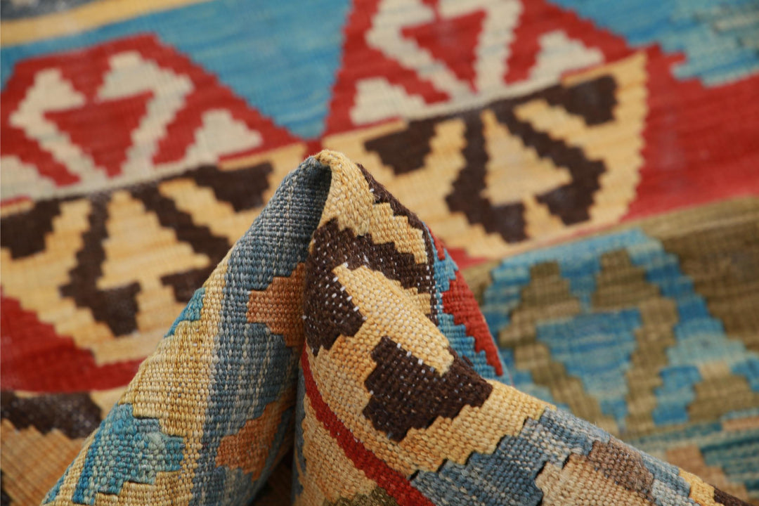 Kilim 2’ 9″ x 4’ 1″ - No. AV28002 - ALRUG Rug Store