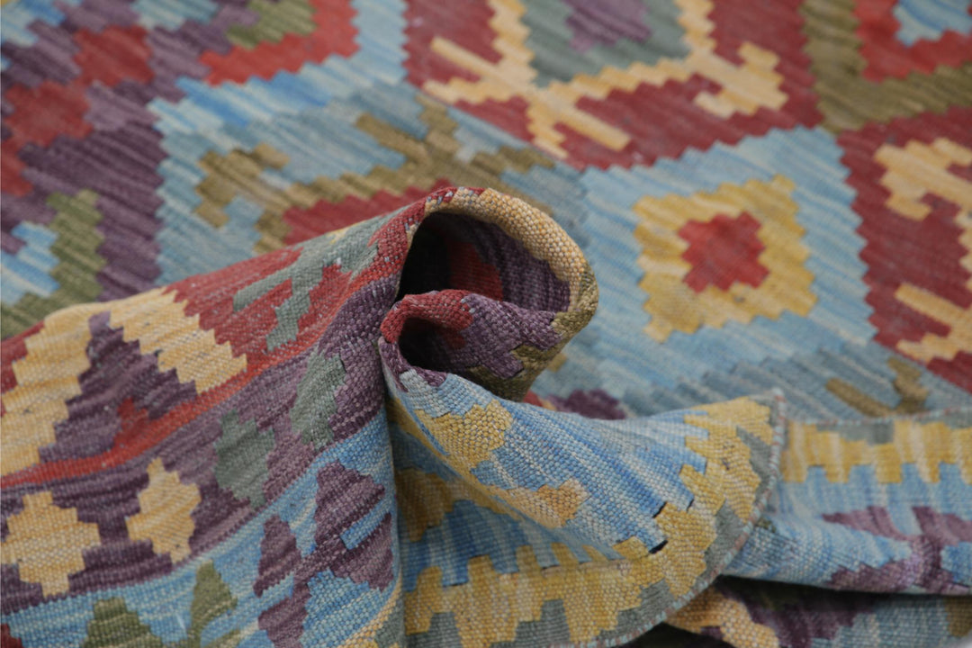 Kilim 4’ 0″ x 6’ 2″ - No. AV11068 - ALRUG Rug Store