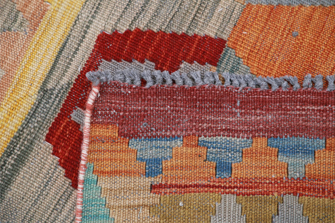 Kilim 6’ 3″ x 9’ 6″ - No. AV86718 - ALRUG Rug Store