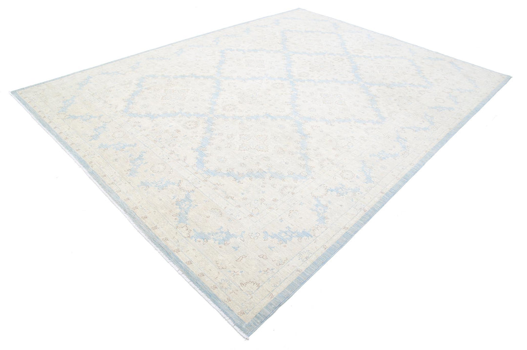 Serenity 8’ 9″ x 11’ 9″ - No. AV58255 - ALRUG Rug Store