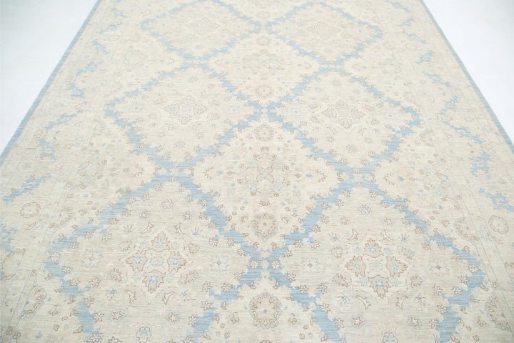 Serenity 8’ 9″ x 11’ 9″ - No. AV58255 - ALRUG Rug Store