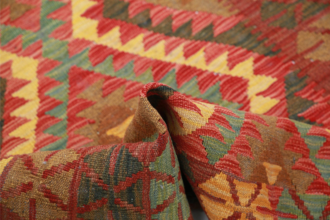 Kilim 3’ 1″ x 4’ 9″ - No. AV14190 - ALRUG Rug Store