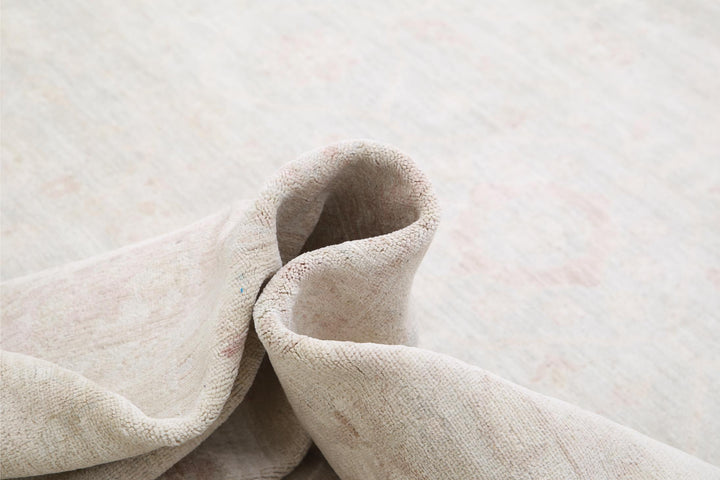 Serenity 16’ 5″ x 27’ 7″ - No. AV16107 - ALRUG Rug Store