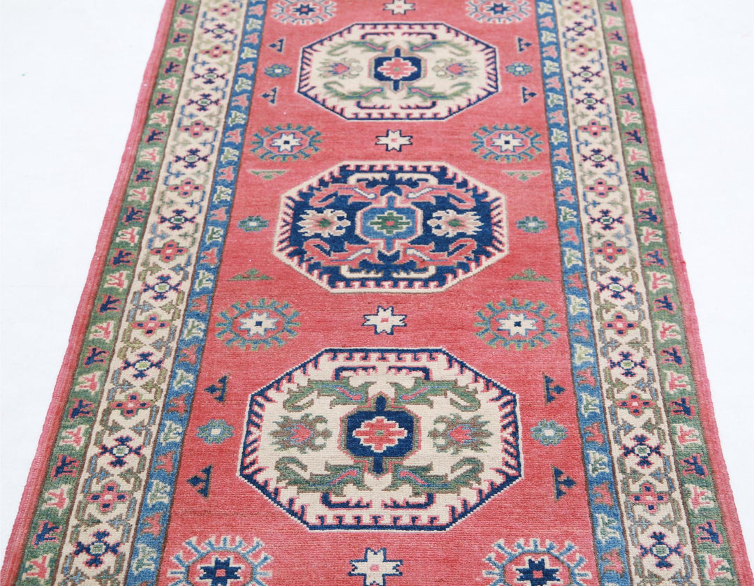 Kazak 2’ 9″ x 7’ 2″ - No. AV32813 - ALRUG Rug Store
