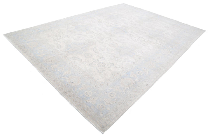 Serenity 8’ 10” x 12’ 7″ - No. AV33602 - ALRUG Rug Store