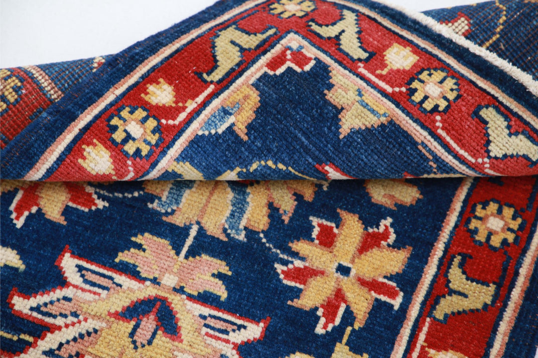 Ziegler 2’ 1″ x 2’ 10” - No. AV18002 - ALRUG Rug Store