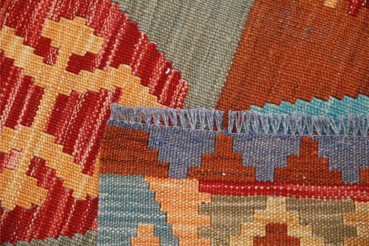 Kilim 2’ 6″ x 3’ 10” - No. AV56228 - ALRUG Rug Store