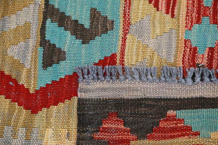 Kilim 2’ 7″ x 4’ 3″ - No. AV88454 - ALRUG Rug Store