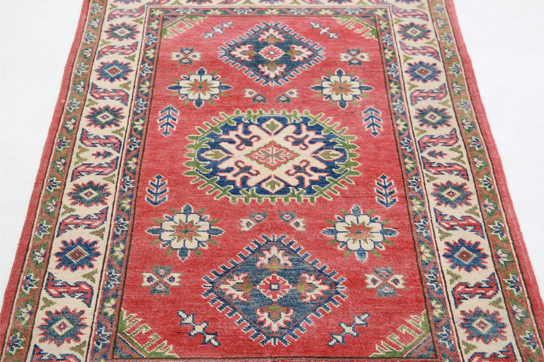 Kazak 3’ 3″ x 4’ 10” - No. AV26024 - ALRUG Rug Store