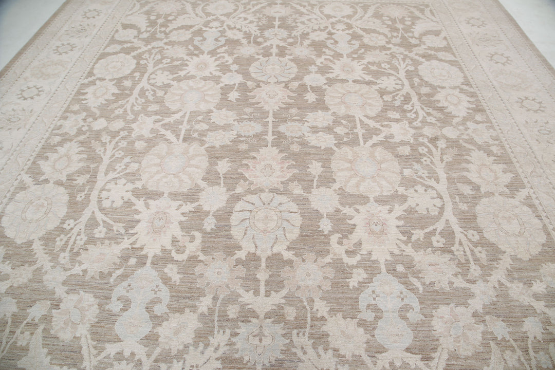 Serenity 11’ 9″ x 14’ 9″ - No. AV82574 - ALRUG Rug Store