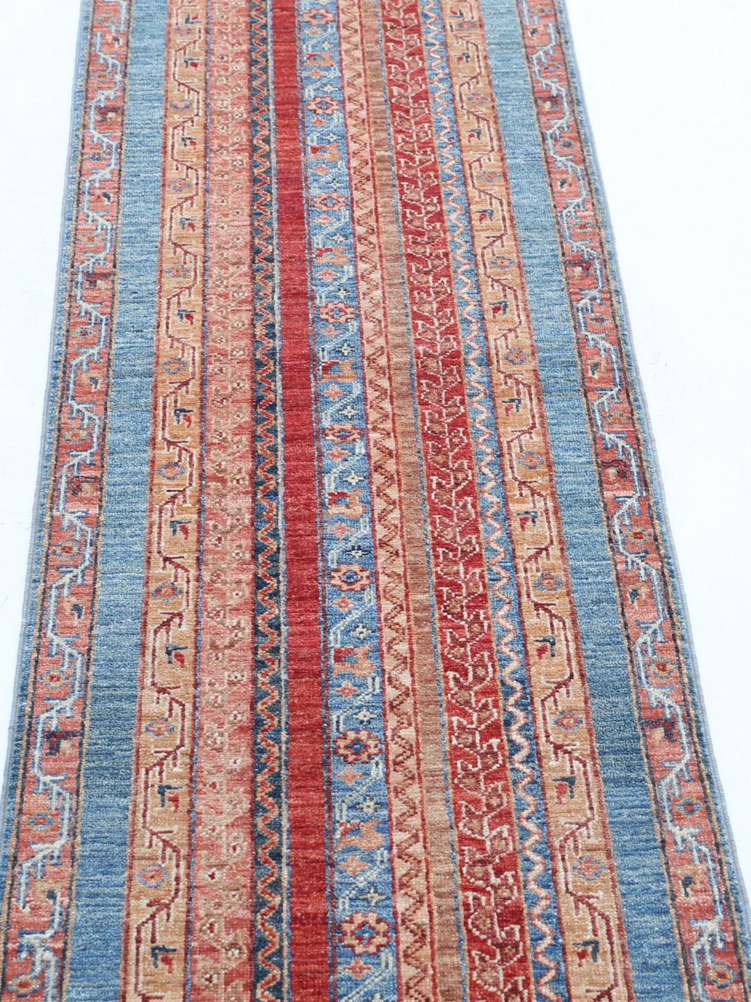 Ziegler 1’ 10” x 5’ 8″ - No. AV87870 - ALRUG Rug Store