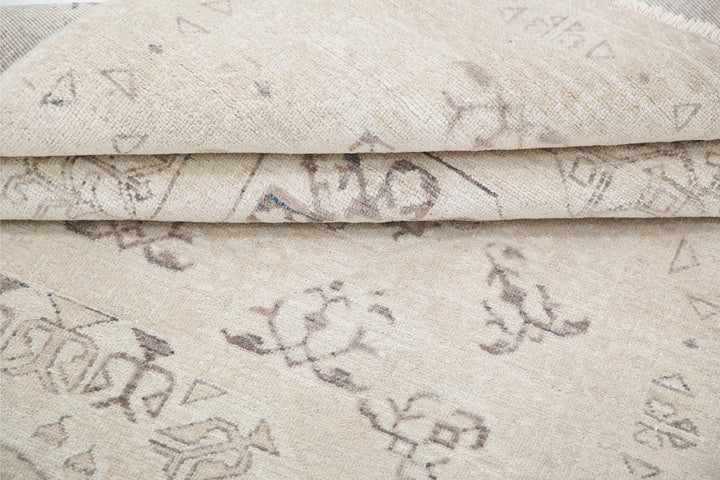 Mamluk 3’ 5″ x 9’ 5″ - No. AV12556 - ALRUG Rug Store