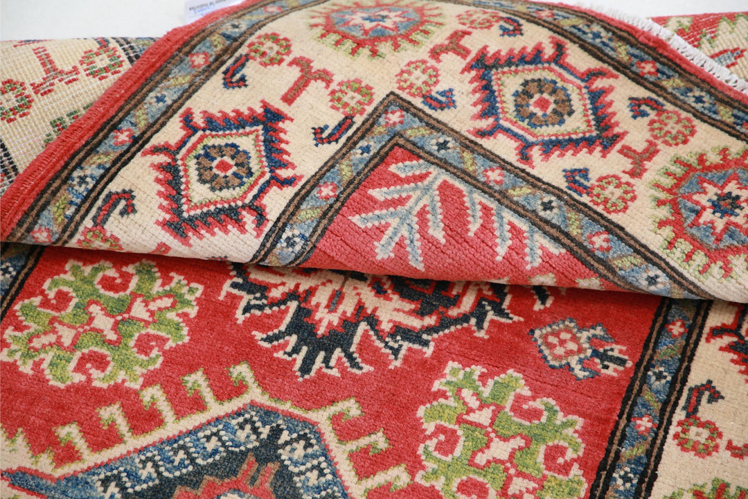 Kazak 2’ 8″ x 4’ 0″ - No. AV96713 - ALRUG Rug Store