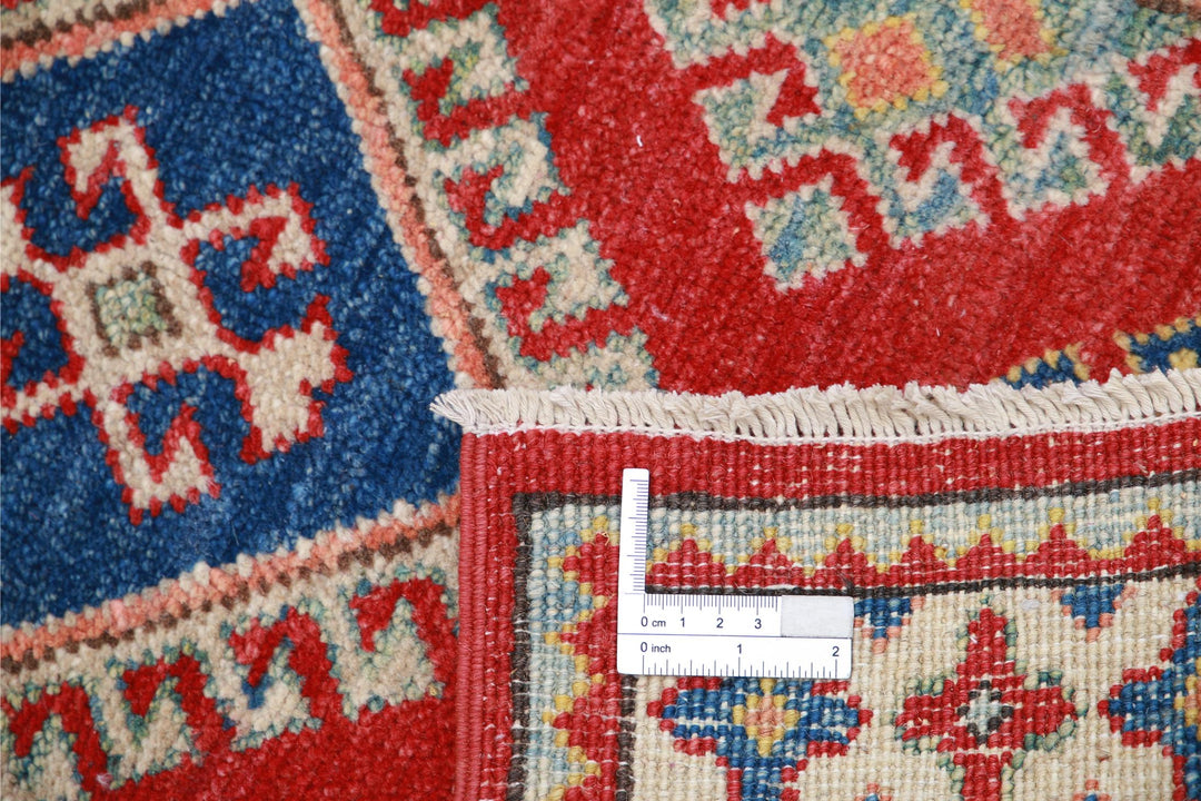 Kazak 2’ 0″ x 5’ 8″ - No. AV22601 - ALRUG Rug Store