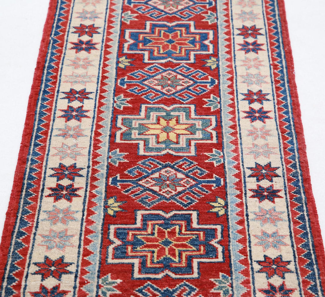 Kazak 2’ 0″ x 5’ 3″ - No. AV58818 - ALRUG Rug Store