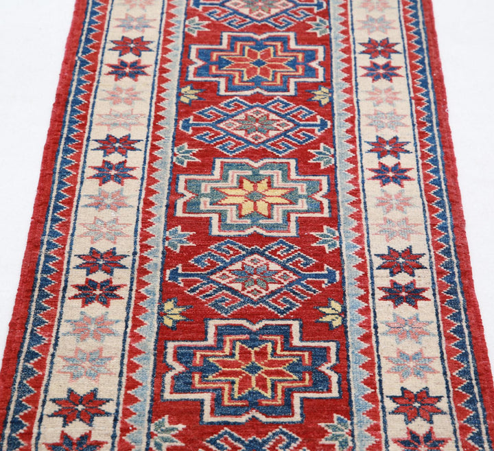 Kazak 2’ 0″ x 5’ 3″ - No. AV58818 - ALRUG Rug Store