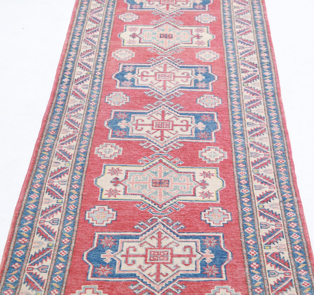 Kazak 2’ 7″ x 9’ 0″ - No. AV11664 - ALRUG Rug Store