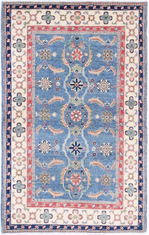 Kazak 2’ 7″ x 4’ 1″ - No. AV38158 - ALRUG Rug Store