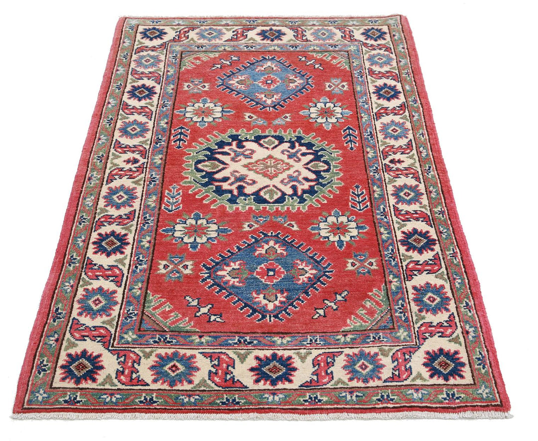 Kazak 3’ 0″ x 4’ 9″ - No. AV16594 - ALRUG Rug Store