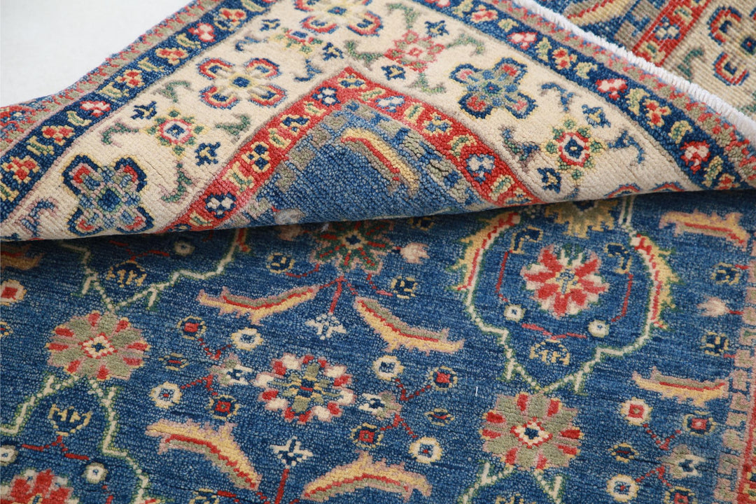 Kazak 3’ 2″ x 4’ 9″ - No. AV20401 - ALRUG Rug Store