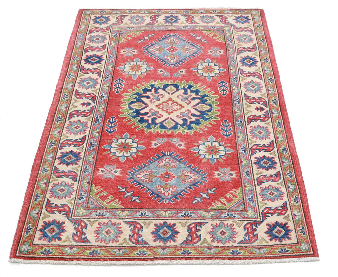 Kazak 3’ 0″ x 4’ 8″ - No. AV83273 - ALRUG Rug Store