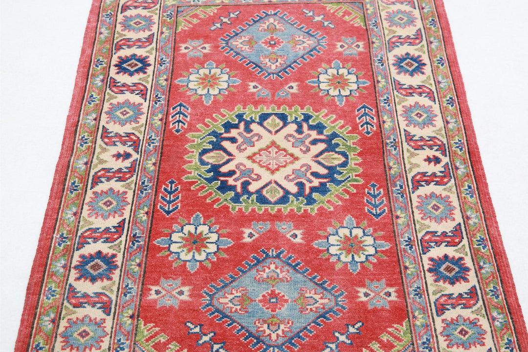 Kazak 3’ 0″ x 4’ 8″ - No. AV83273 - ALRUG Rug Store