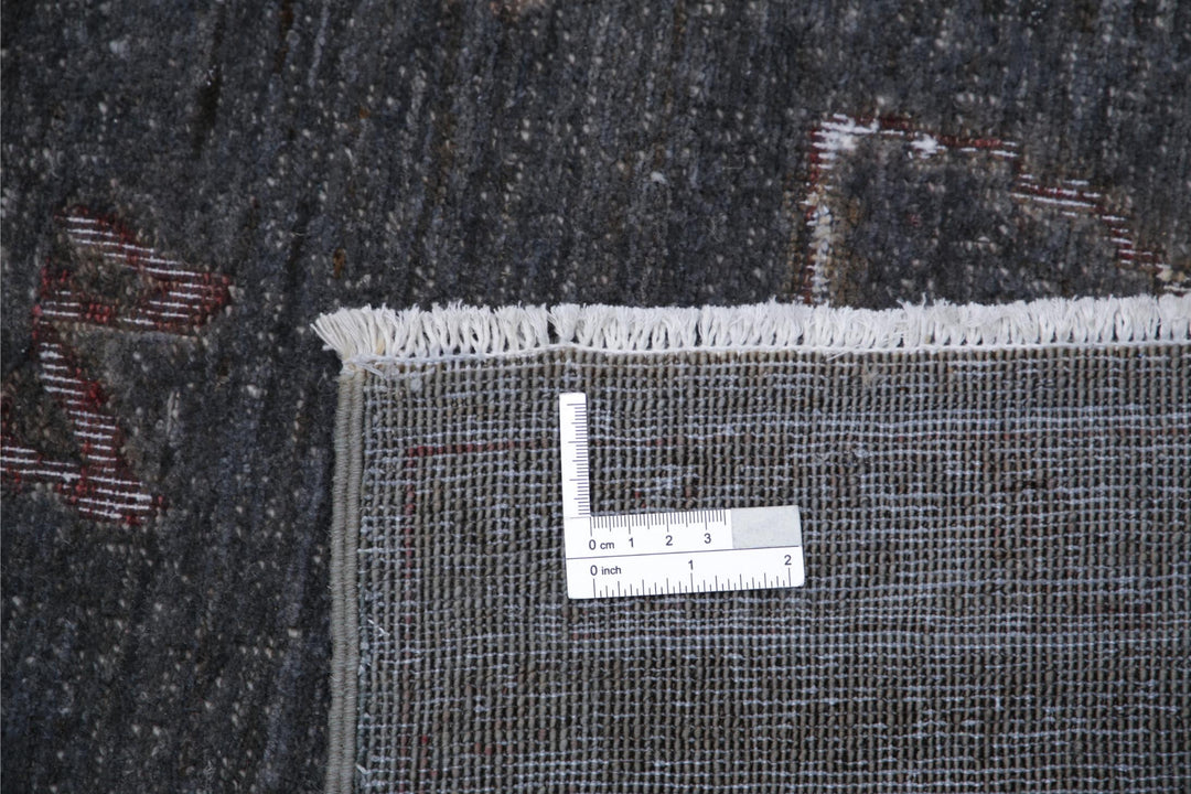 Onyx 6’ 3″ x 10’ 1″ - No. AV17500 - ALRUG Rug Store