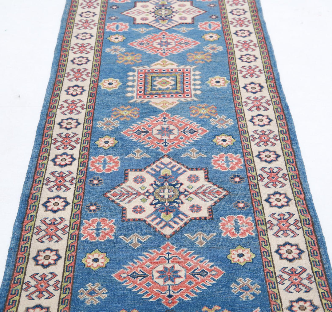 Kazak 2’ 7″ x 9’ 7″ - No. AV34121 - ALRUG Rug Store
