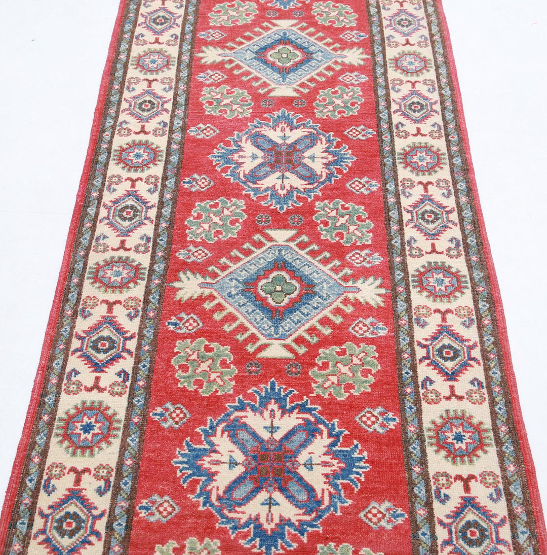 Kazak 2’ 8″ x 9’ 10” - No. AV70729 - ALRUG Rug Store