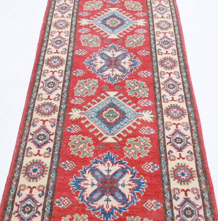 Kazak 2’ 8″ x 9’ 10” - No. AV70729 - ALRUG Rug Store