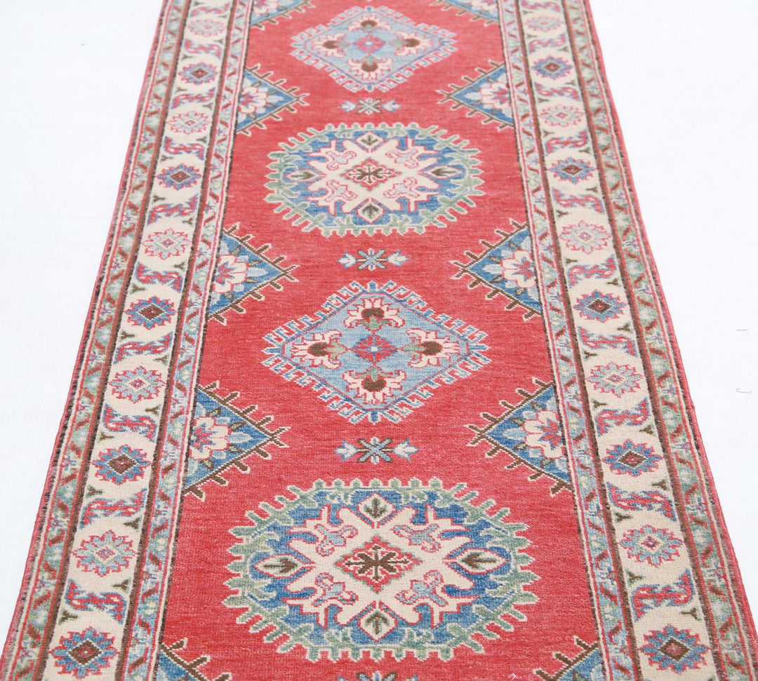 Kazak 2’ 7″ x 9’ 7″ - No. AV23181 - ALRUG Rug Store