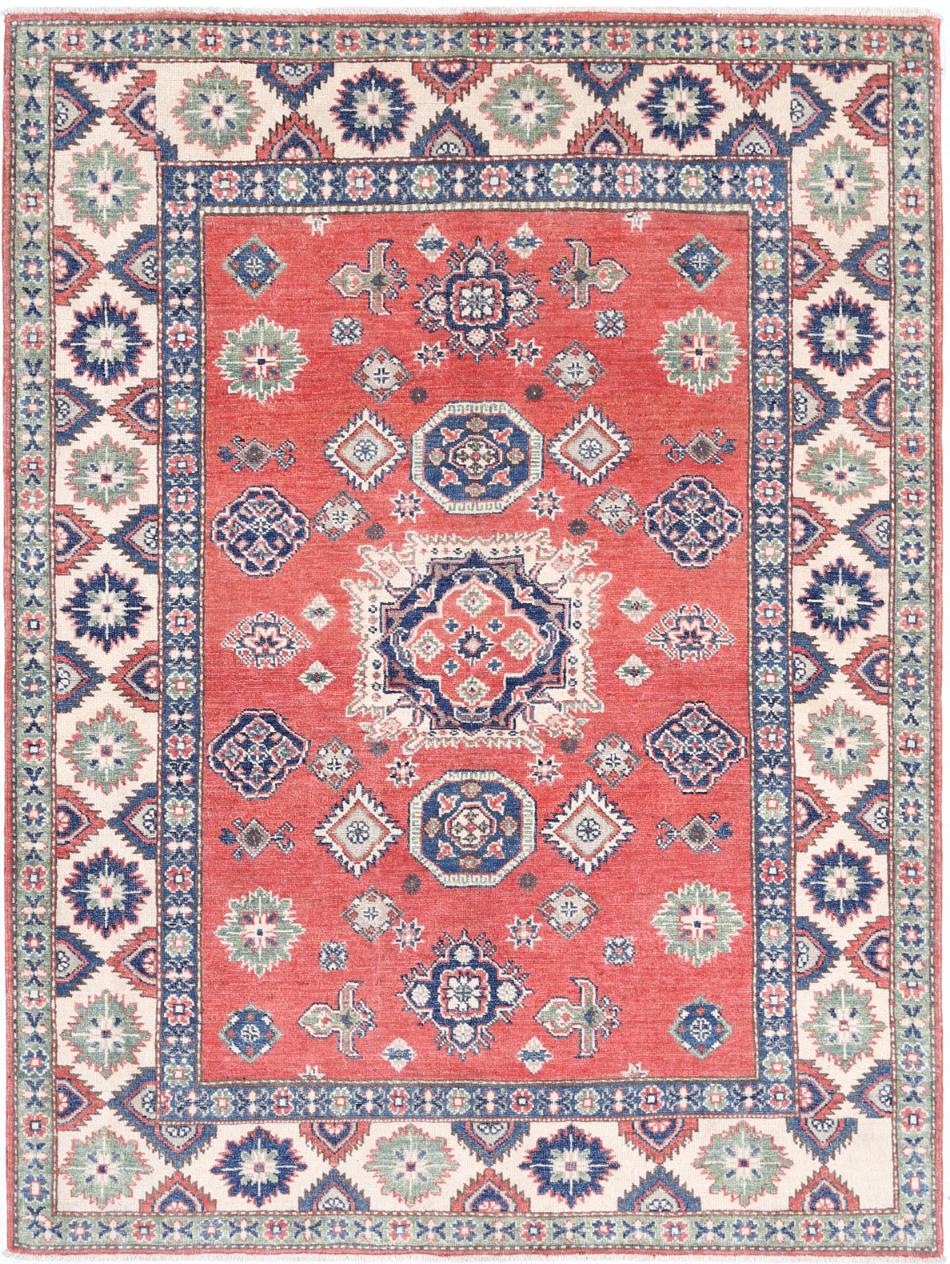 Kazak 4’ 10” x 6’ 0″ - No. AV77844 - ALRUG Rug Store