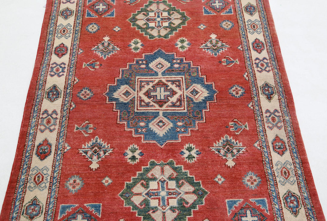 Kazak 3’ 2″ x 4’ 11” - No. AV96681 - ALRUG Rug Store