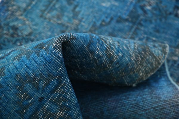 Overdye 2’ 6″ x 12’ 2″ - No. AV80231