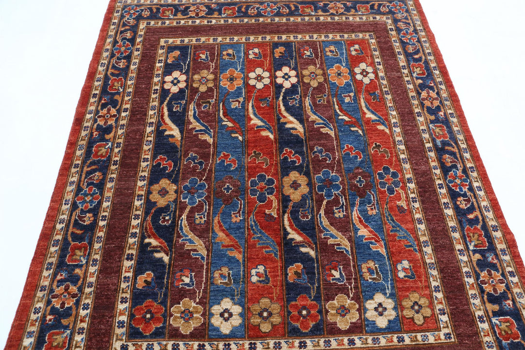 Humna 5’ 0″ x 6’ 3″ - No. AV62062 - ALRUG Rug Store