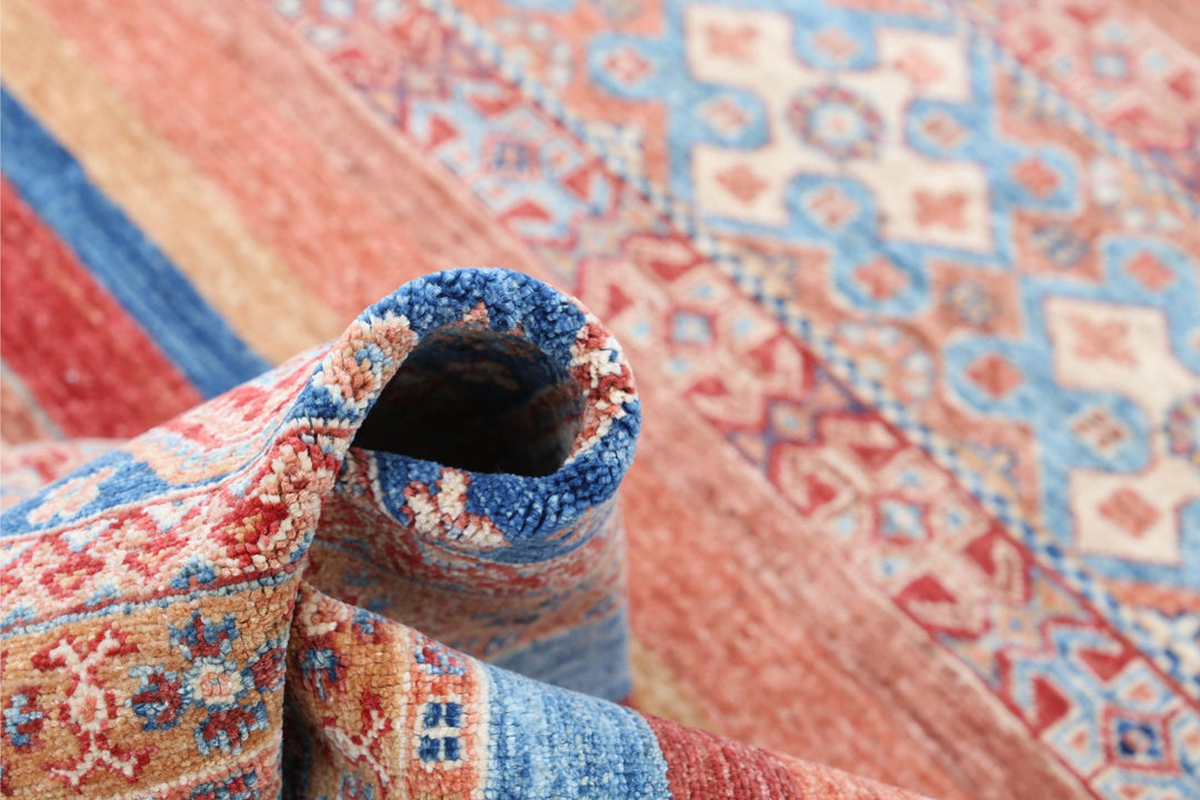 Ziegler 5’ 9″ x 8’ 5″ - No. AV64785 - ALRUG Rug Store