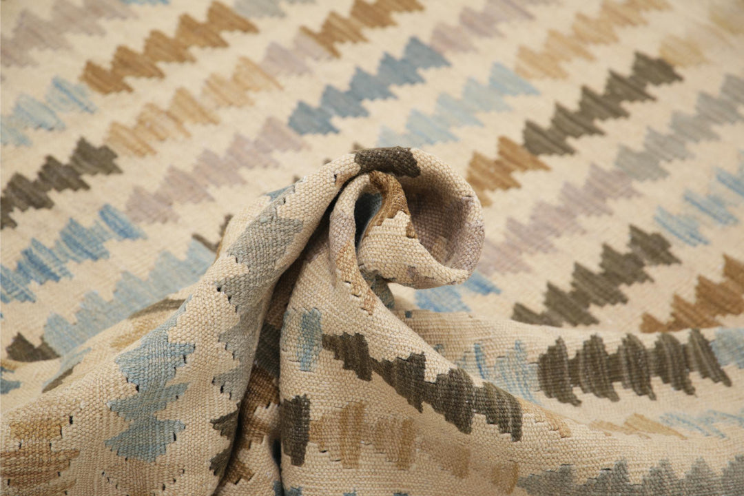 Kilim 8’ 1″ x 11’ 3″ - No. AV77186 - ALRUG Rug Store