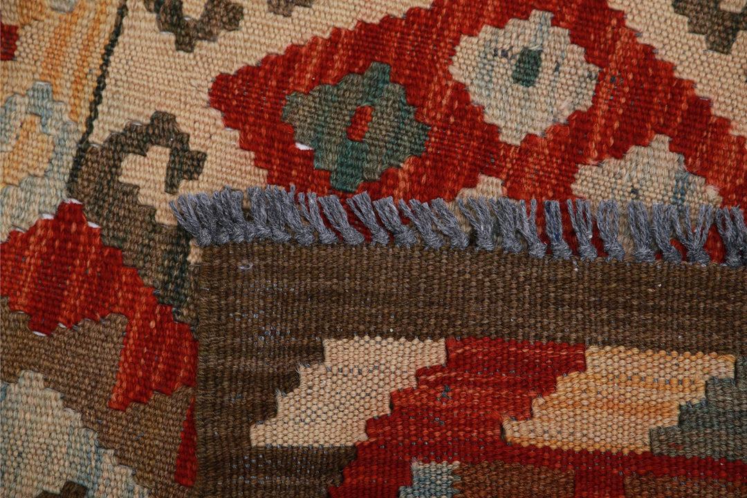 Kilim 3’ 2″ x 4’ 10” - No. AV86254 - ALRUG Rug Store