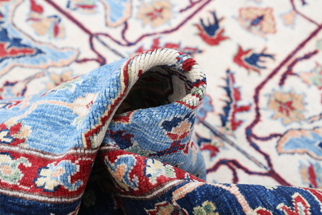 Ziegler 8’ 0″ x 8’ 10” - No. AV27374 - ALRUG Rug Store