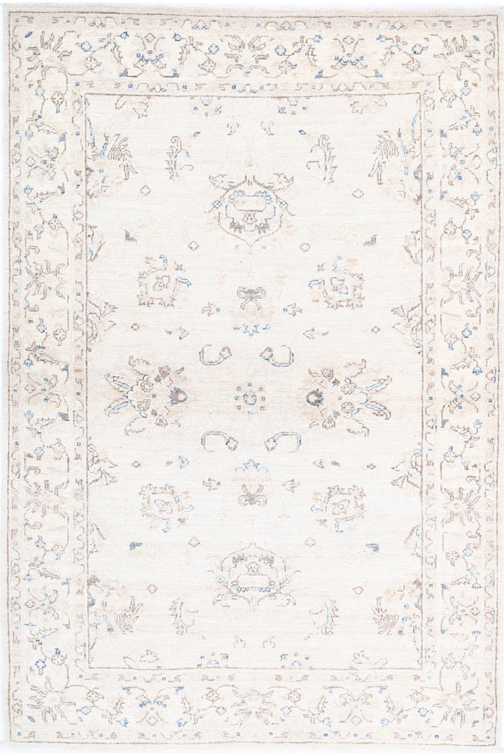Serenity 3’ 10” x 5’ 9″ - No. AV47365 - ALRUG Rug Store