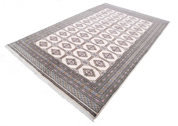 Bokhara 6’ 6″ x 10’ 0″ - No. AV51743