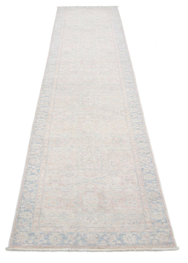 Serenity 2’ 6″ x 11’ 6″ - No. AV51768 - ALRUG Rug Store