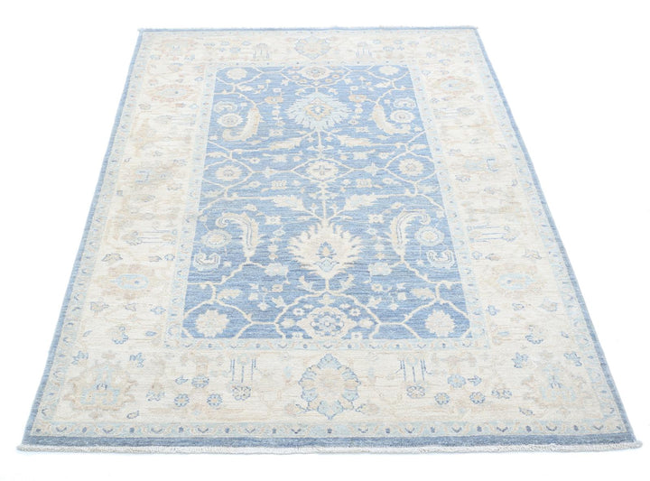 Serenity 4’ 2″ x 5’ 9″ - No. AV65800 - ALRUG Rug Store