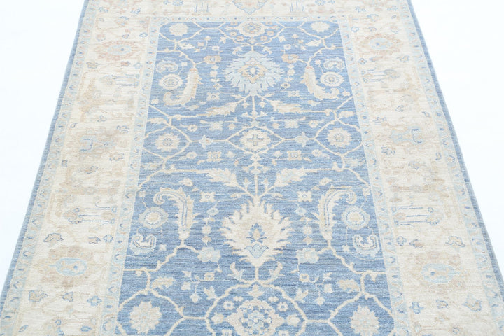 Serenity 4’ 2″ x 5’ 9″ - No. AV65800 - ALRUG Rug Store