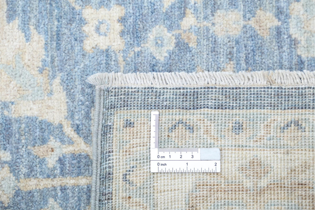 Serenity 4’ 2″ x 5’ 9″ - No. AV65800 - ALRUG Rug Store