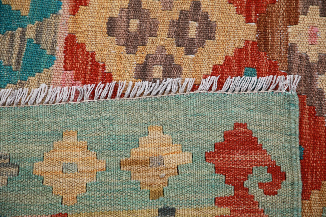 Kilim 4’ 11” x 6’ 7″ - No. AV91553 - ALRUG Rug Store