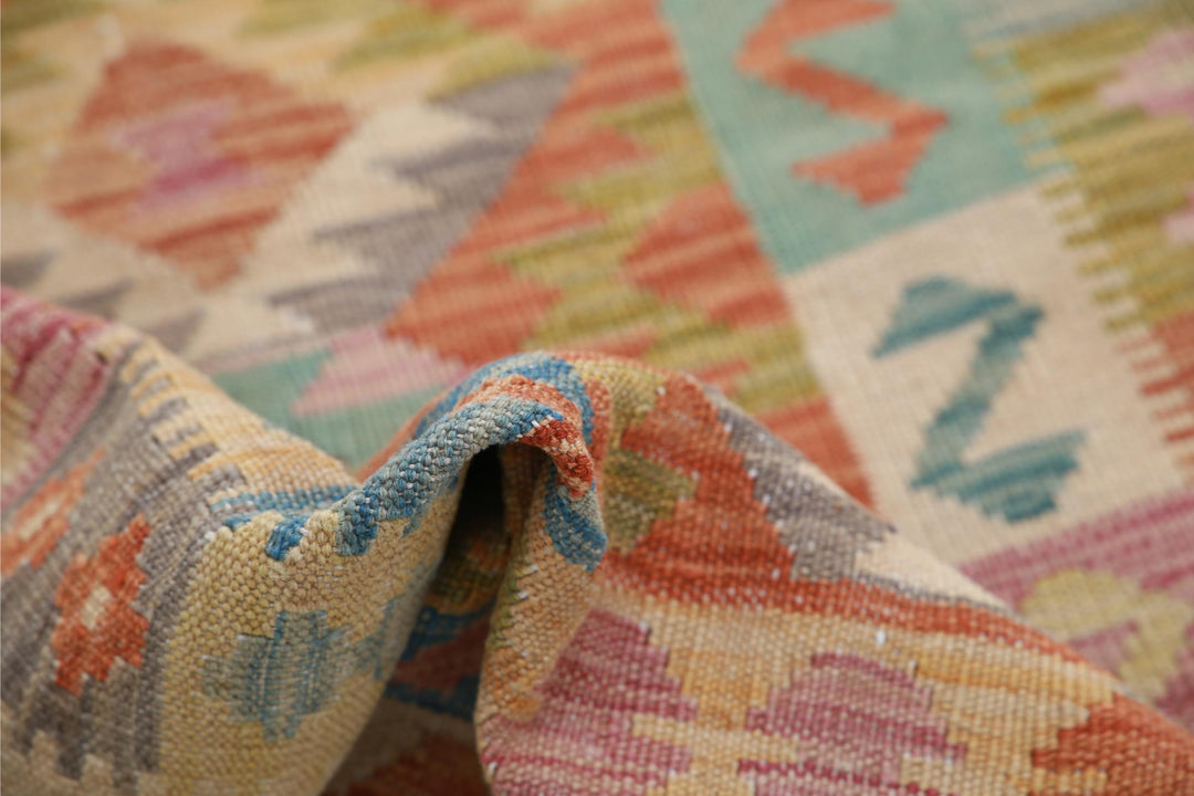 Kilim 2’ 8″ x 3’ 7″ - No. AV43552 - ALRUG Rug Store