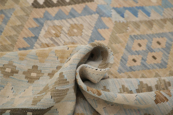 Kilim 5’ 4″ x 8’ 2″ - No. AV62729 - ALRUG Rug Store